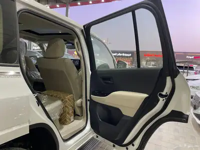 تويوتا لاند كروزر GXR2025 نص فل خليجي (بنزين)3.5L 22