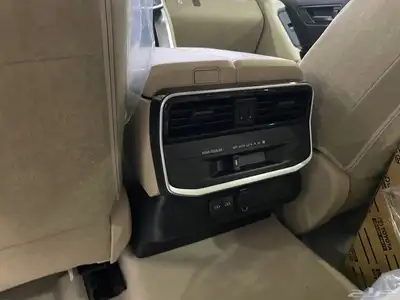 تويوتا لاند كروزر GXR2025 نص فل خليجي (بنزين)3.5L 26