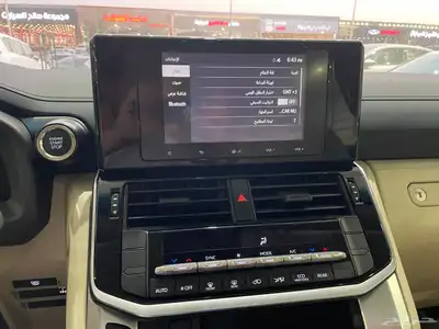 تويوتا لاند كروزر GXR2025 نص فل خليجي (بنزين)3.5L 18