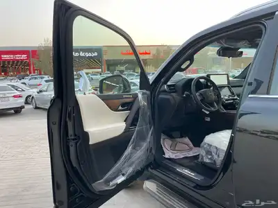 لكزس 2025 LX600BBخليجي داخلي اوف ويت(بنزين)6سلندر 8
