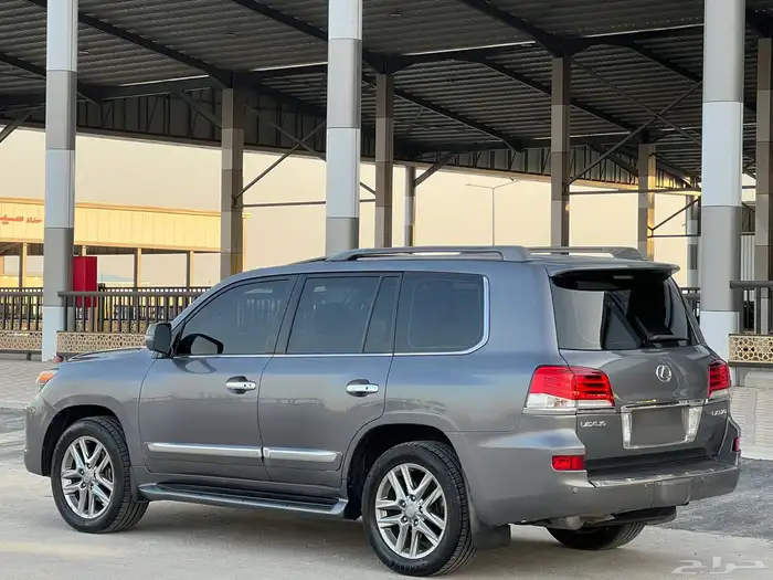 لكزس - 2013 - LX570 - فل 4