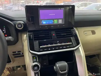 تويوتا لاند كروزر GXR2025 نص فل خليجي (بنزين)3.5L 17