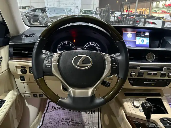 لكزس ES350 موديل 2015 نص فل 17