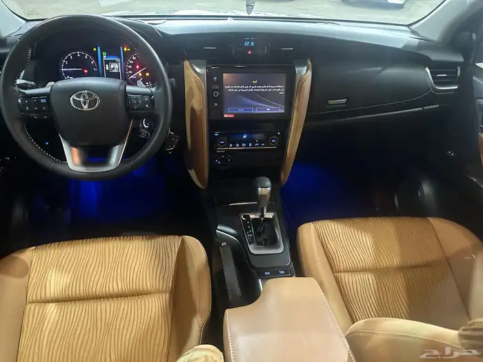 فورتشنر بنزين 6 سلندر VX 1 العداد 7900 كيلو موديل 2021 9
