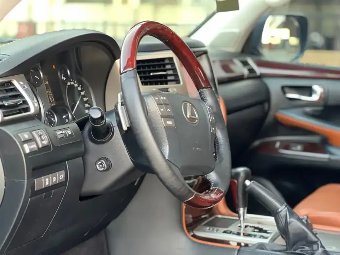 لكزس - 2013 - LX570 - فل 8