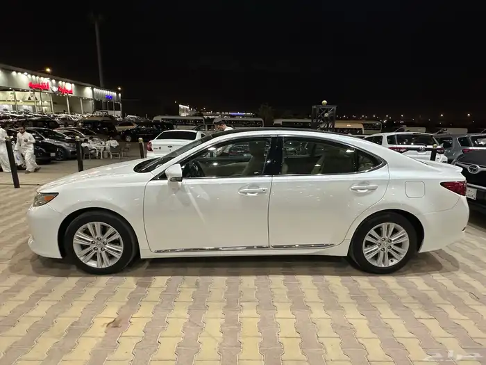 لكزس ES350 موديل 2015 نص فل 3
