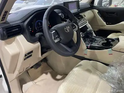 تويوتا لاند كروزر GXR2025 نص فل خليجي (بنزين)3.5L 10
