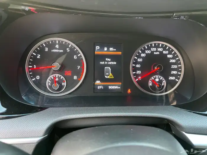 كيا K5 نص فل 2021 بصمه 12