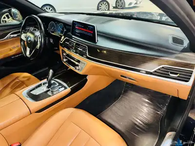 بي ام دبليو 2018 730Li (بحاله ممتازه) 8