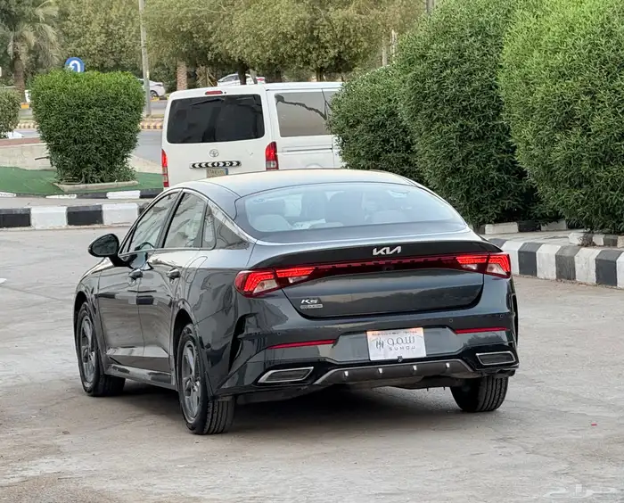 كيا k5 موديل 2022 4