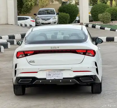 كيا K5 موديل 2022 شرط نظيف 7