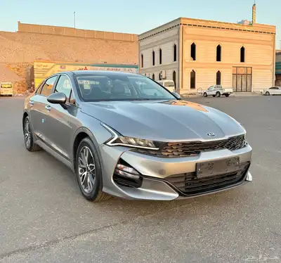 كيا K5 فل بدون بنورما 2021 بحالة الوكاله للبيع 7