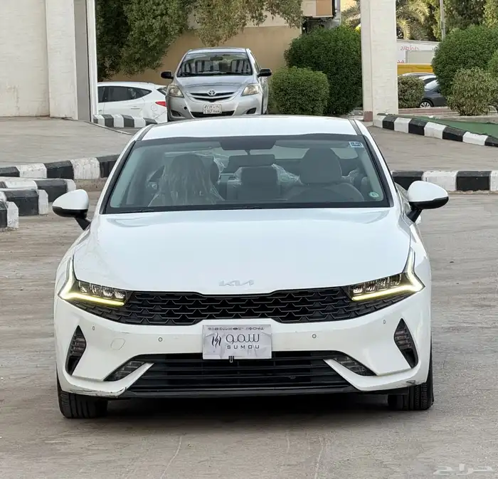 كيا K5 موديل 2022 شرط نظيف 0