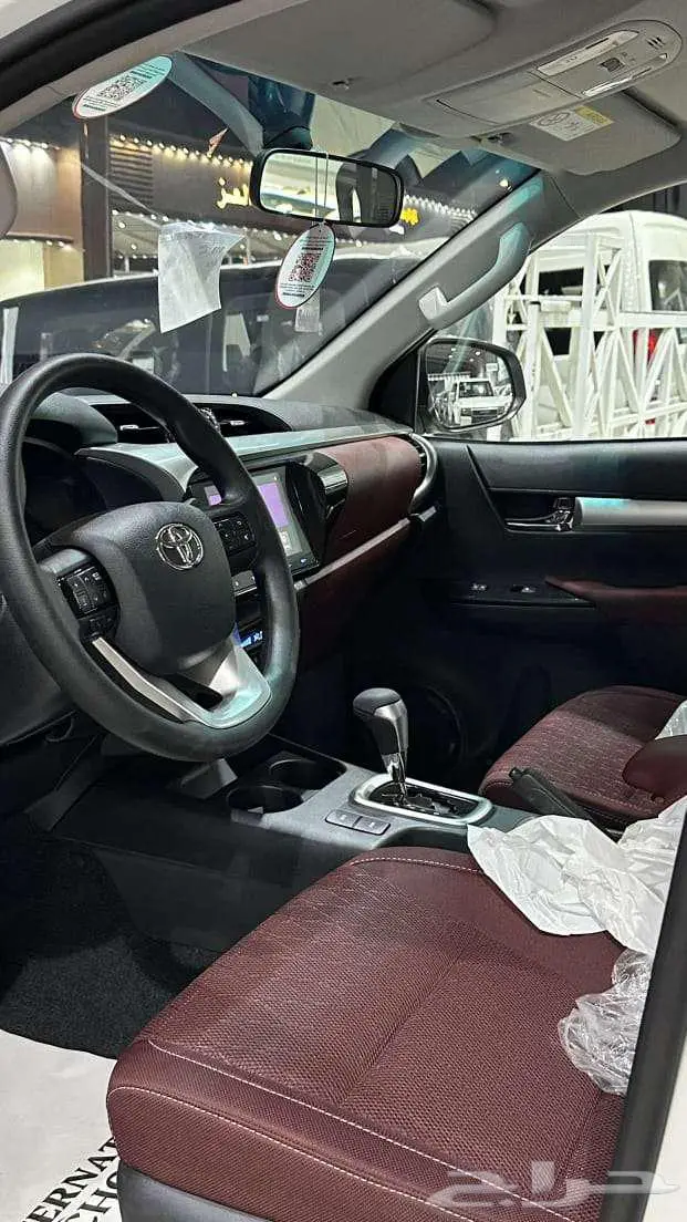 تويوتا هيلوكس 13