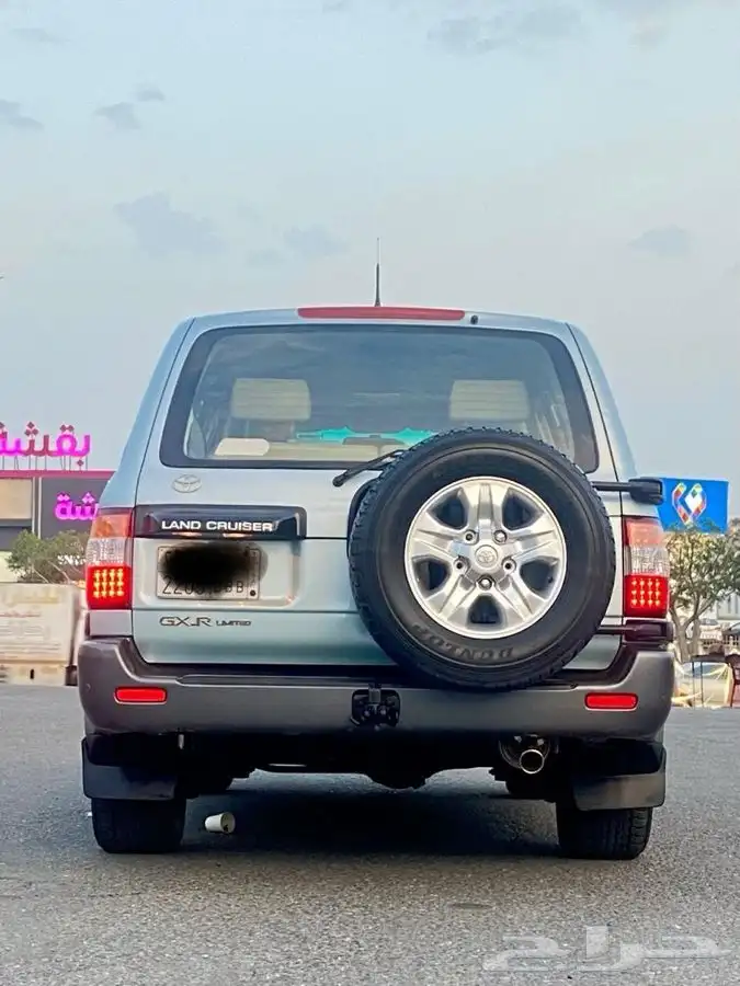 صالون لاندكروزر 2006 لمتد 6