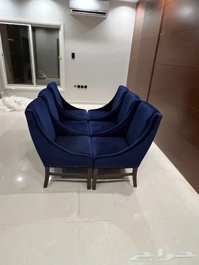 طاولة طعام 0
