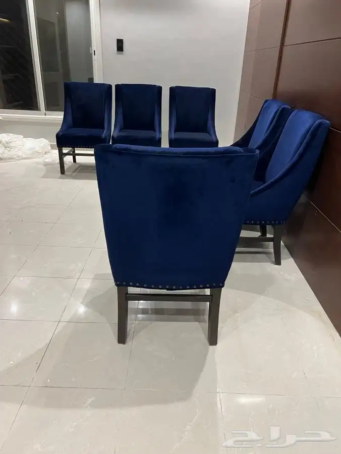 طاولة طعام 2