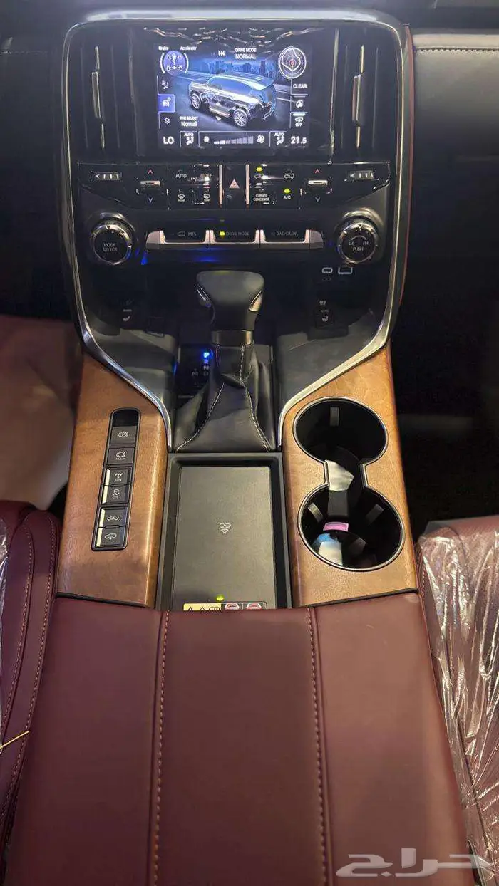 لكزس LX600BB2024 ابيض داخلي احمر خليجي تشغيل عن بعد هك خلفي 8