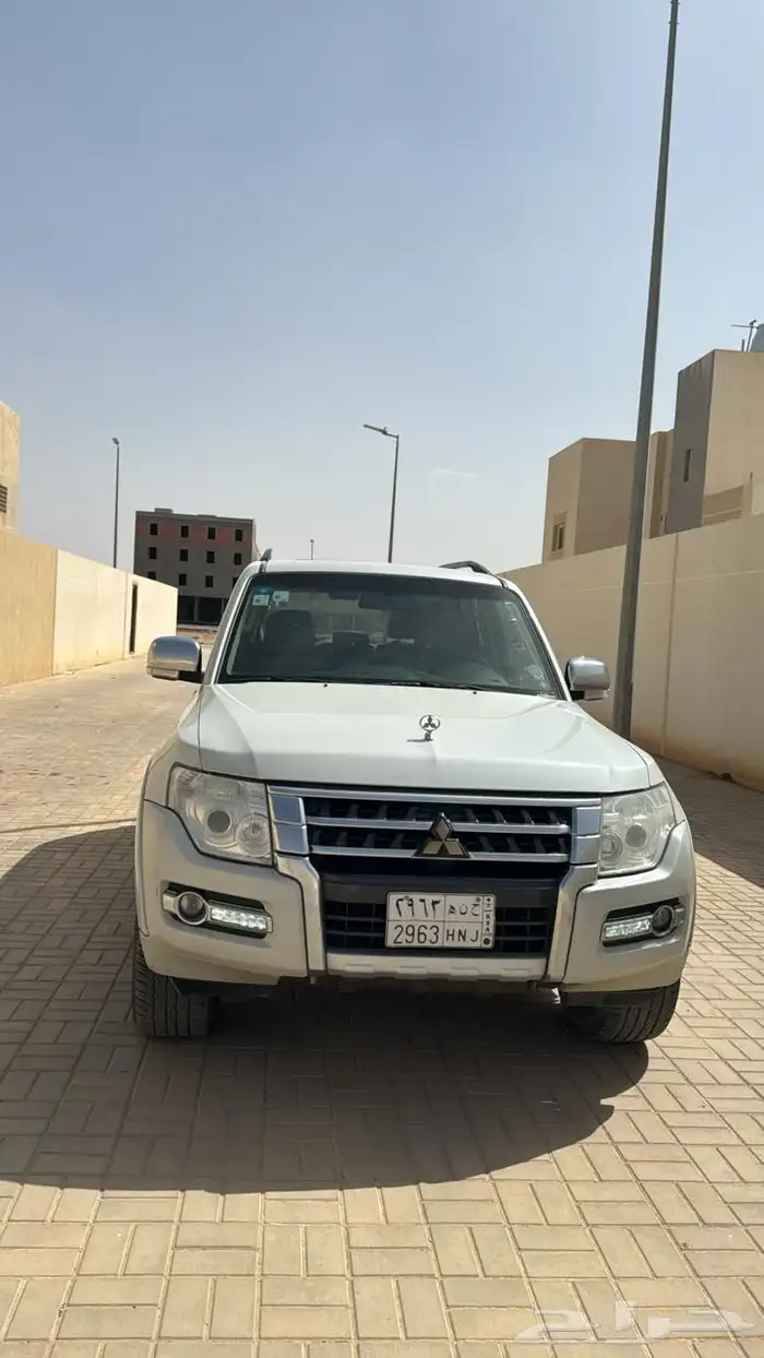 جيب بجيرو 2016 فل كامل نضيف شرط حجم 3800 وكاله 2