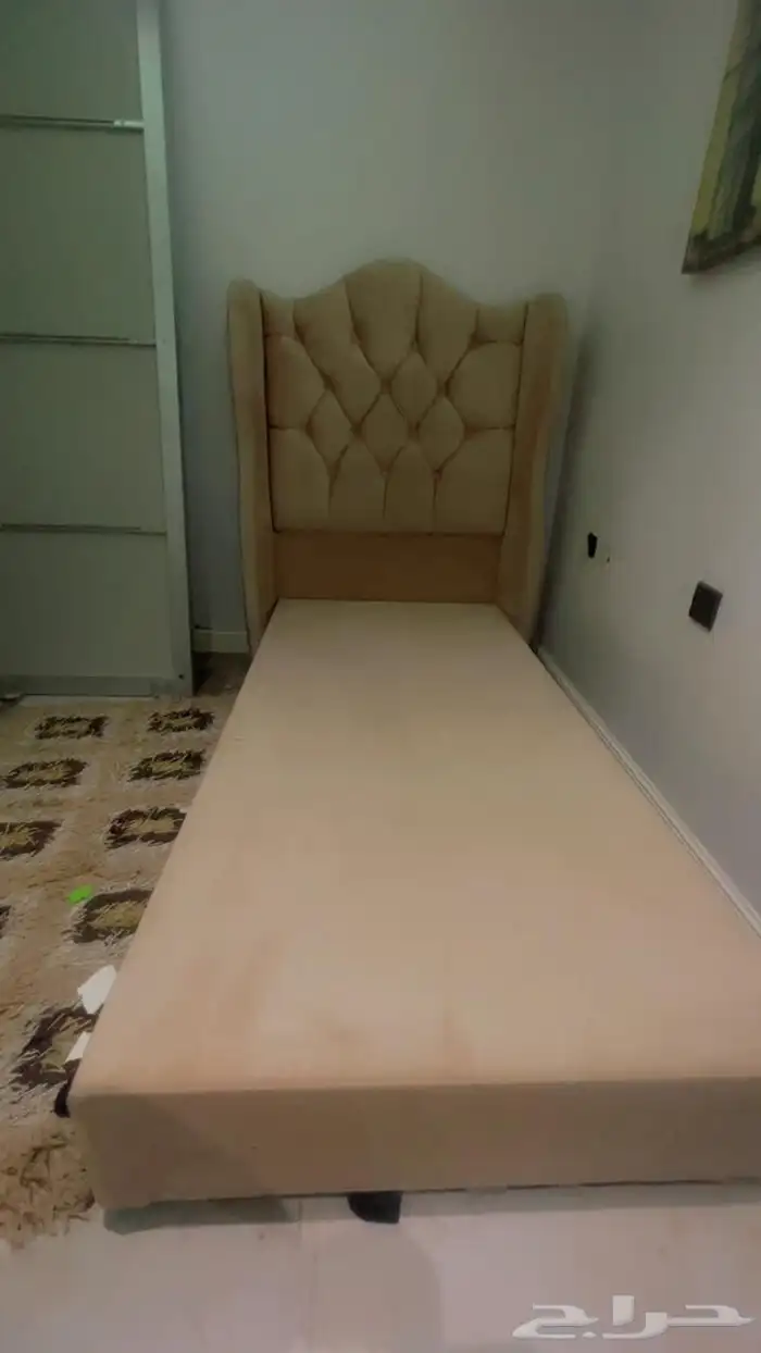 سرير و دولاب ومكتبه و سخان مكيف 2