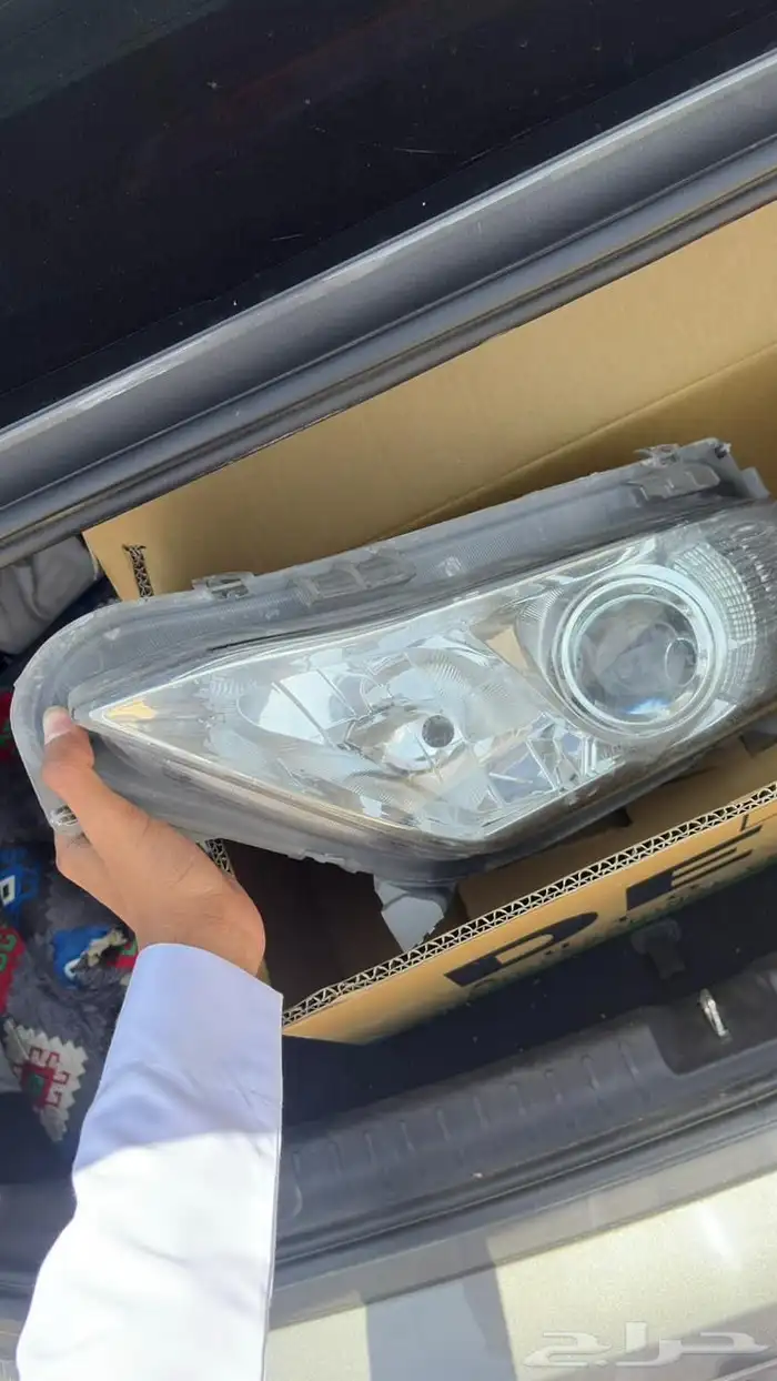 شمعه كامري يمين 2010-2011 ديبو 0