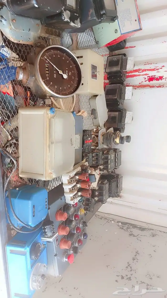 قطع كهرباء ومحولات وقبور تحكم وقطع زراعيه 7