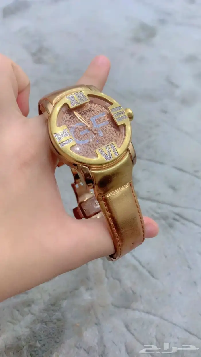 ساعه ذهبي تراثي FERRE 1