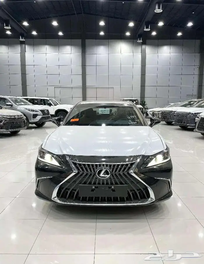 ES250 AA سعودي بنزين 2025 كاش و اقساط 0