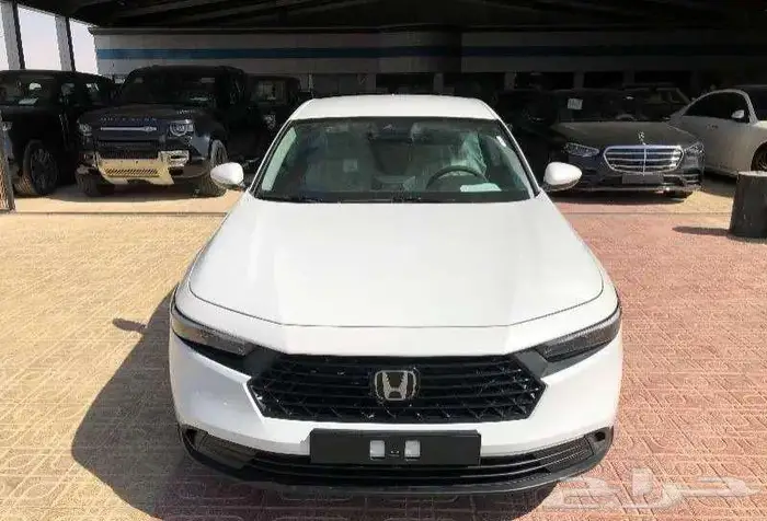 هوندا اكورد LX ستاندر 2025 اصفار سعودي 14