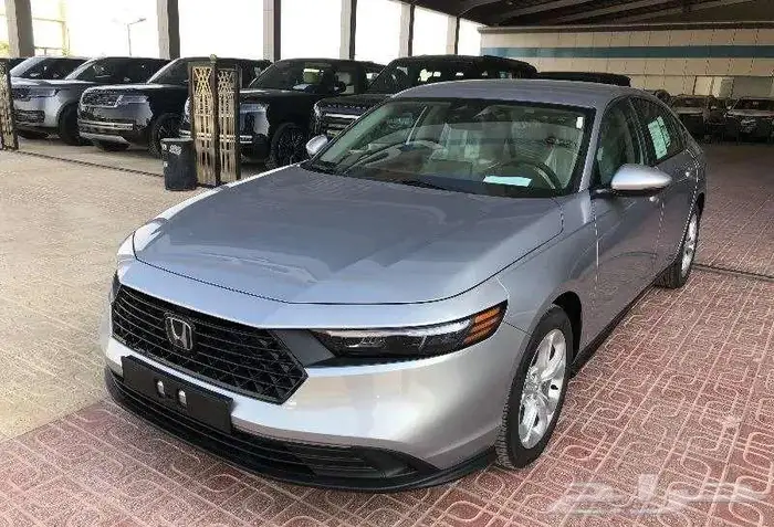 هوندا اكورد LX ستاندر 2025 اصفار سعودي 10