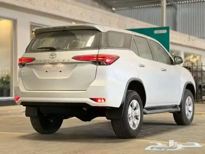 تويوتا فورشنر GX 2 ديزل 2400 دبل 2025 32