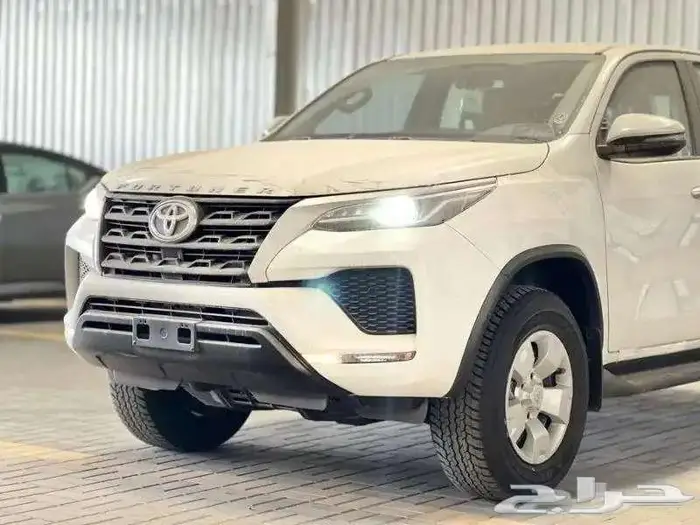 تويوتا فورشنر GX 2 ديزل 2400 دبل 2025 1