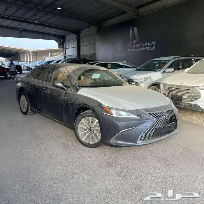 ES300 AH سعودي 2025 كاش و اقساط 0