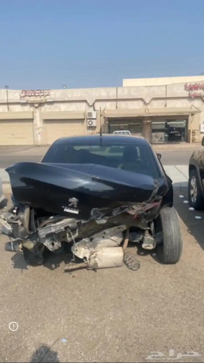 بيجو 301 مصدومة 2