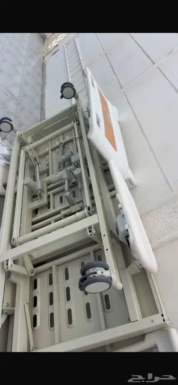 سرير طبي كهربائي نظيف جدا 1