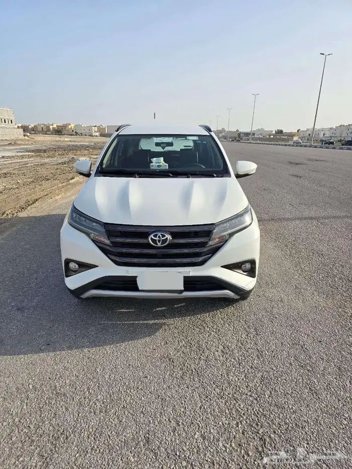 Car Toyota Rush top of the line variant (Family used Car) 9