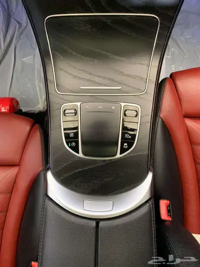 مرسيدس GLC300 2020 30