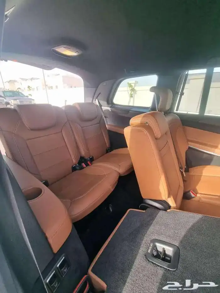 مرسيدس 500 GLS موديل 2018 15