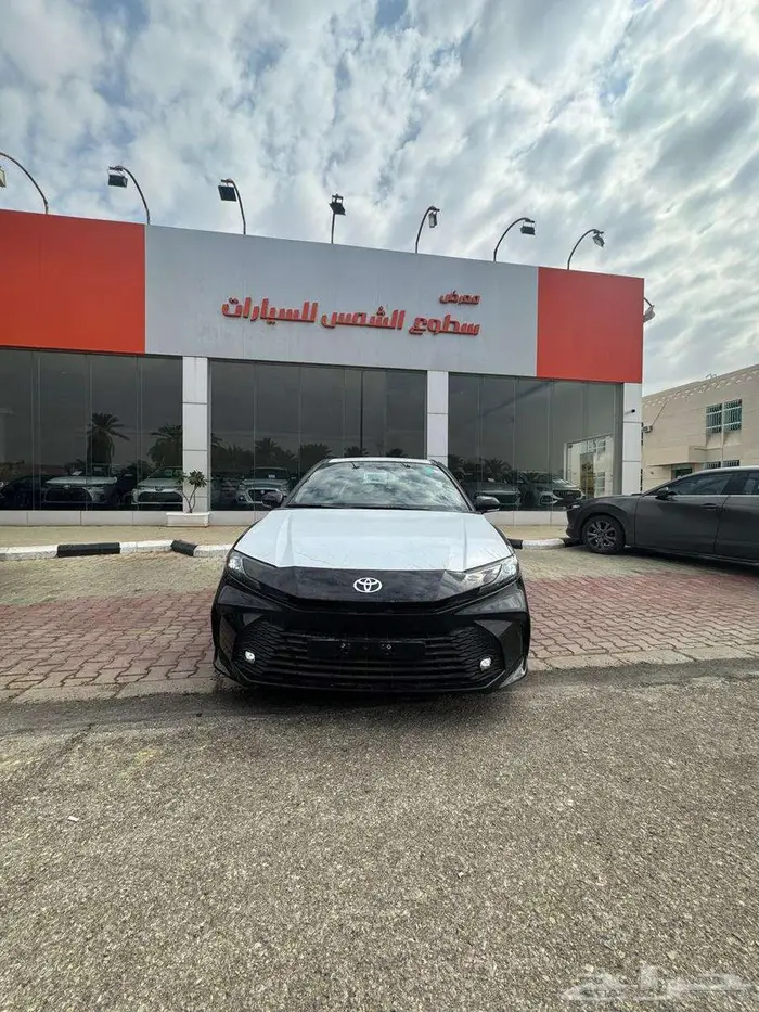 كامري E ستاندر موديل 2025م 1