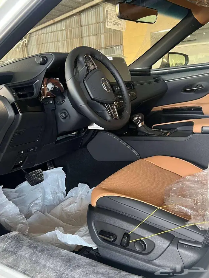 لكزس ES 250 فئه AA موديل 2024 بقسط 2597 الحسن 5