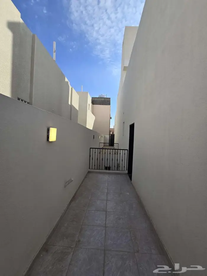 فلل فاخرة للبيع بحي الإسكان خميس مشيط 22