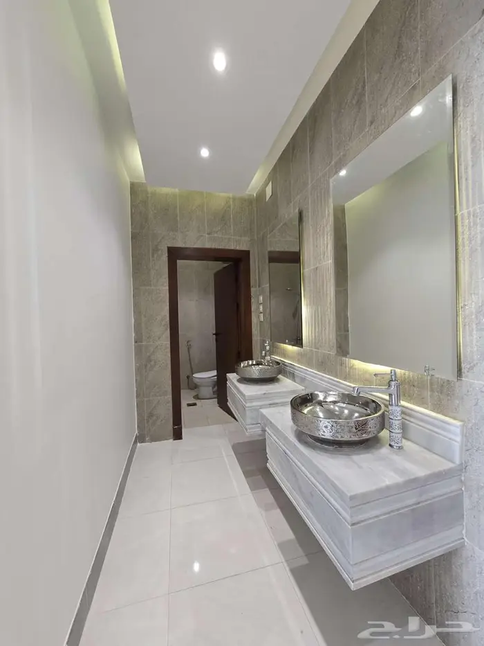 فلل فاخرة للبيع بحي الإسكان خميس مشيط 24