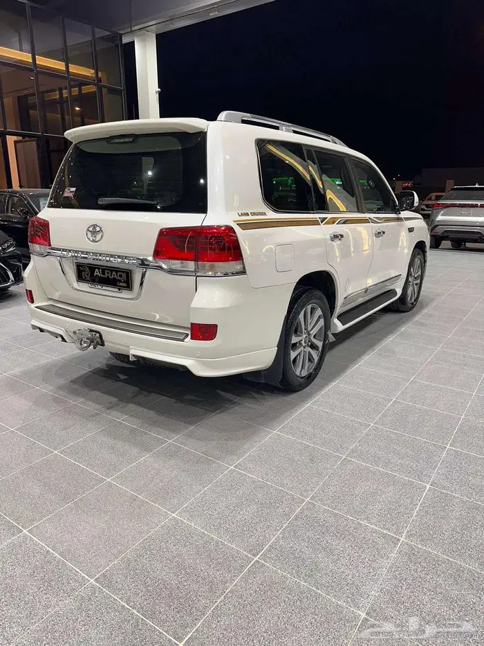 لاند كروزر vxr 2019 9