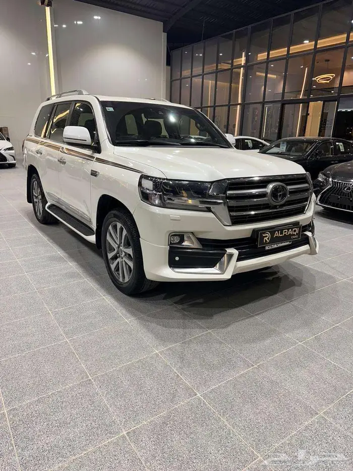 لاند كروزر vxr 2019 1