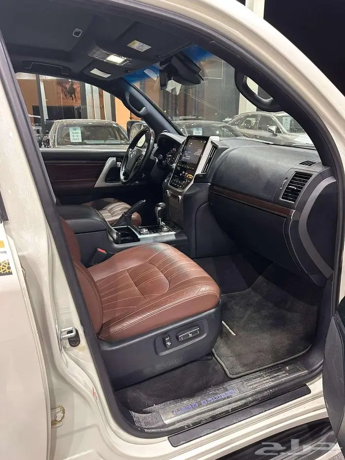 لاند كروزر vxr 2019 5