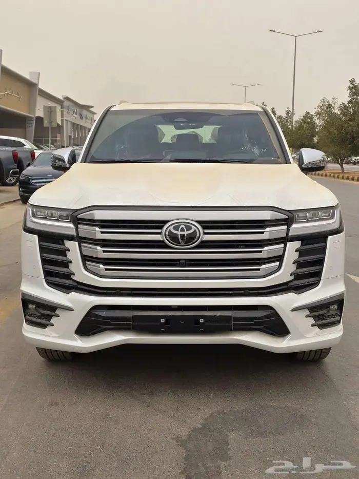 لاندكروزر 2025 VXR بريمي فل كامل موديل كاش وأقساط بنك 1