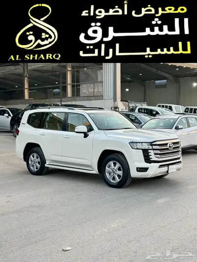 تويوتا لاندكروزر L2 موديل 2022 بنزين تم البيع 2