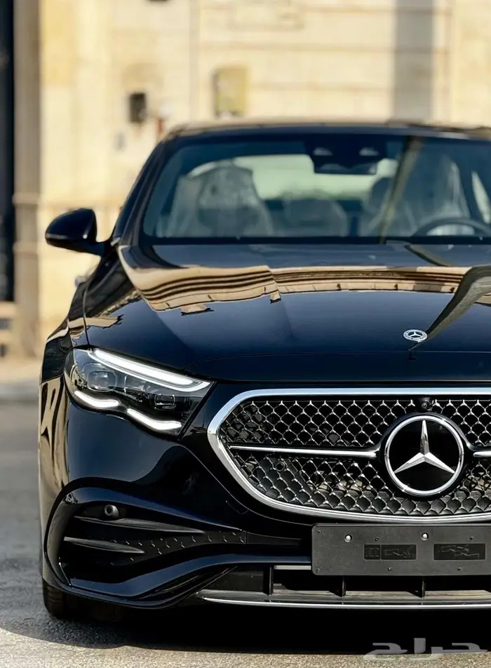 مرسيدس بنز E300 4Matic AMG 2024 جديد تحت الضمان 9