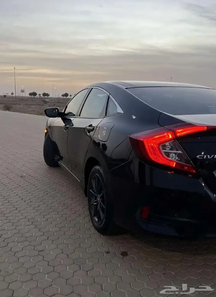 هوندا سيفيك . 2020 9
