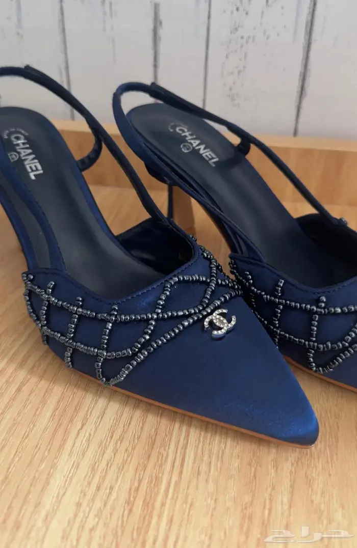 فستان وكعب للبيع 1